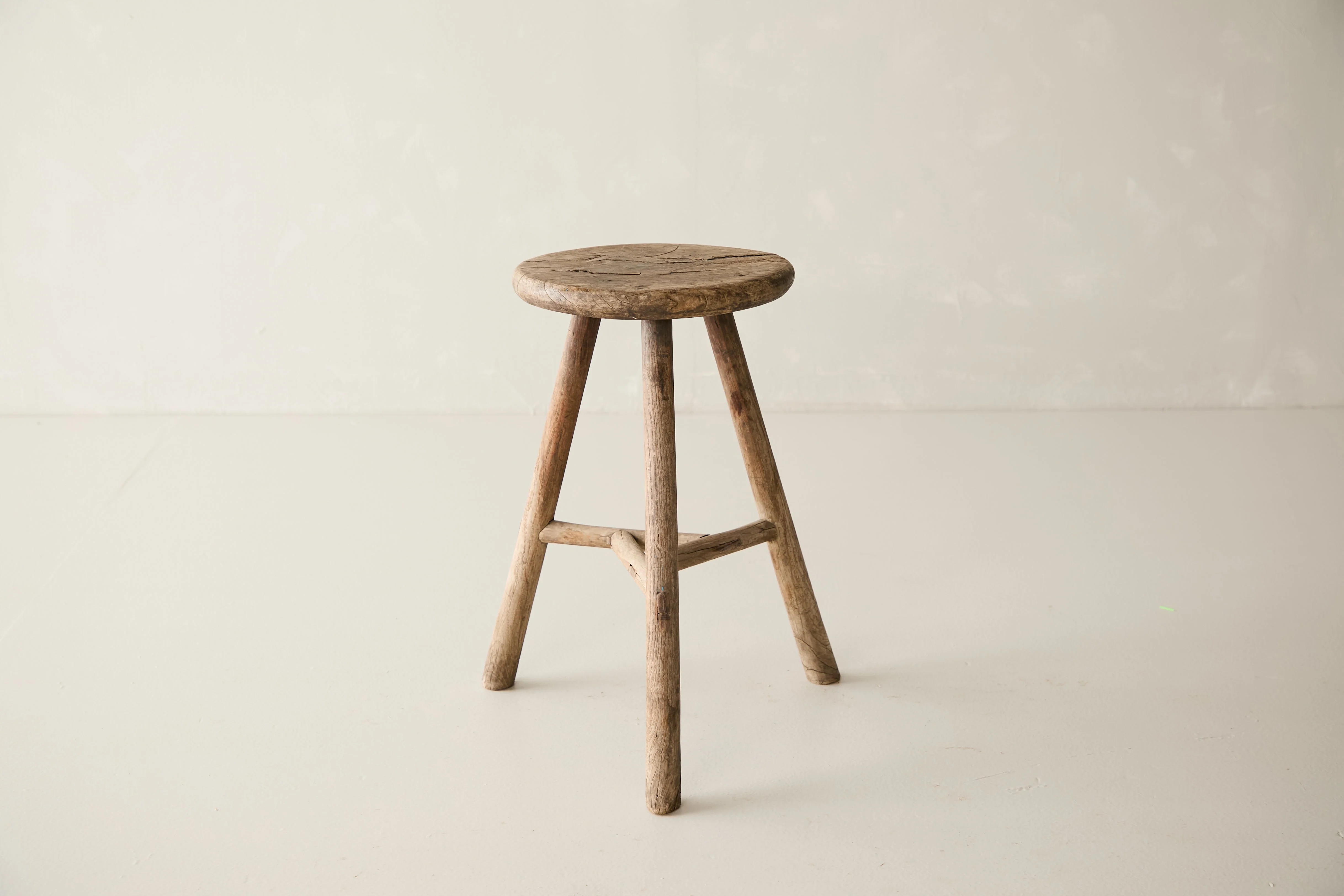 Vintage Solid Elm Cobbler Stool - Circa 1955 No. JJ4 - Image 3